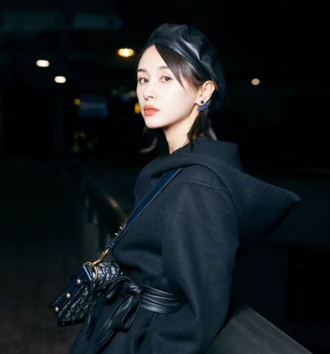 今年秋冬最chic！原來短發(fā)和帽子這么配??！
